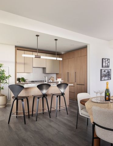 164 N Peoria Street 3002, Chicago, IL 60607