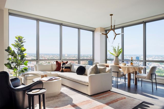 164 N Peoria Street 3002, Chicago, IL 60607