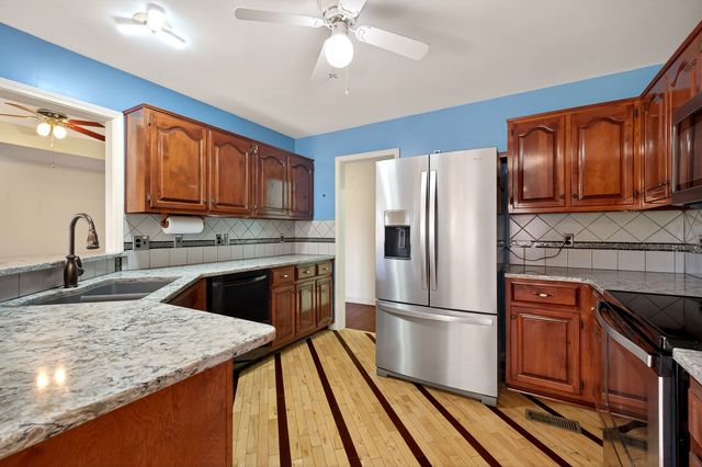 3582 S Pointe Rd, Cookeville, TN 38506