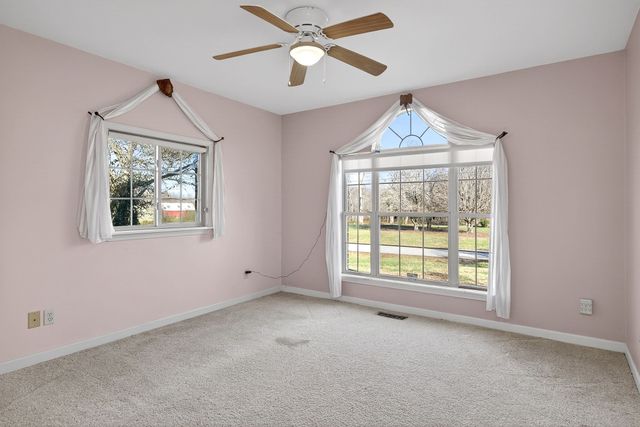 3582 S Pointe Rd, Cookeville, TN 38506