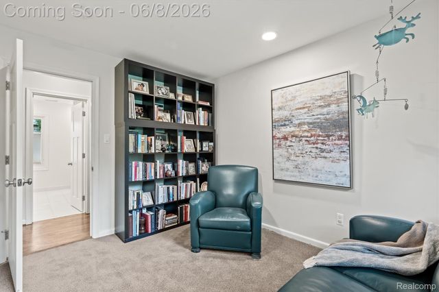 3885 Oakland Drive, Bloomfield Hills, MI 48301