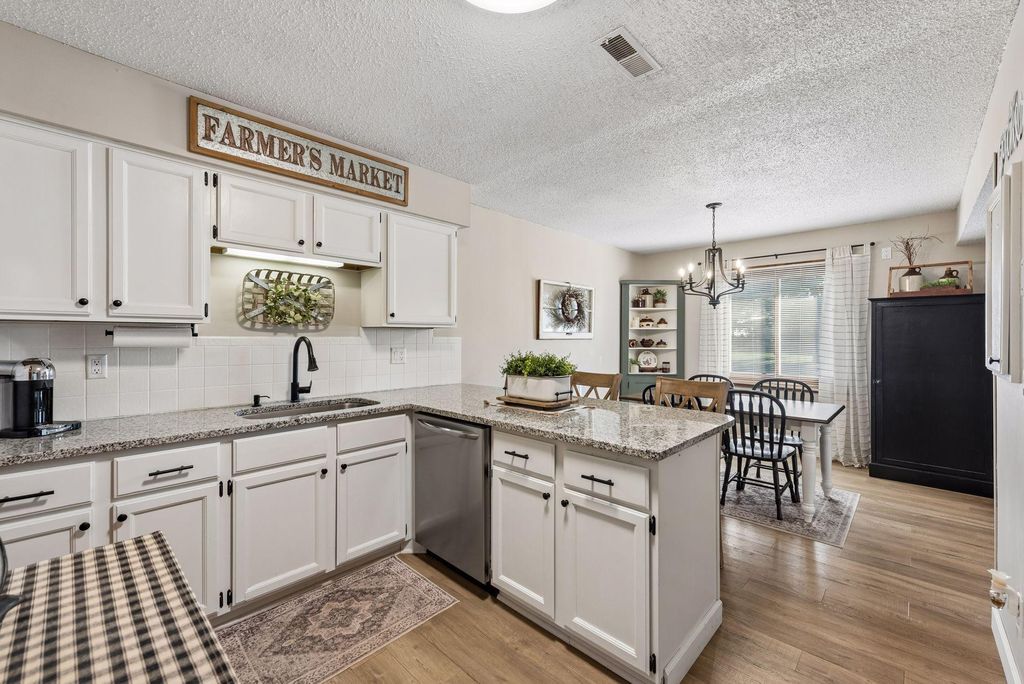 4679 Jackstone Point, Eagan, MN 55122 — photo 4
