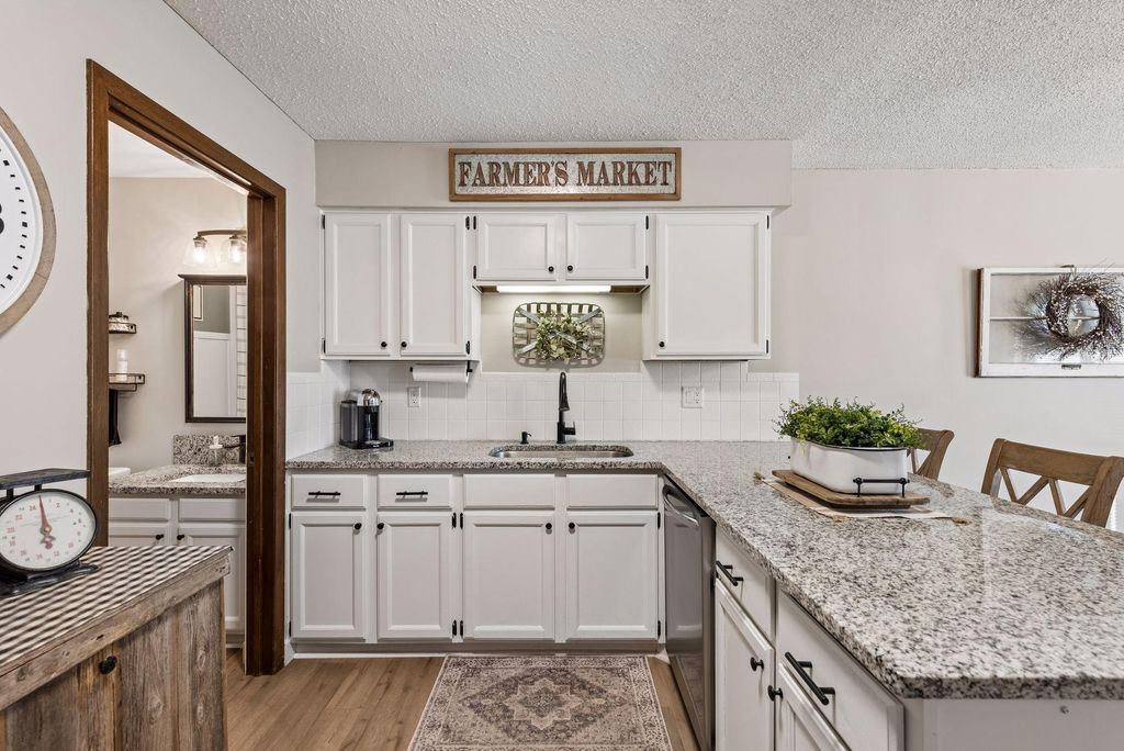 4679 Jackstone Point, Eagan, MN 55122 — photo 5