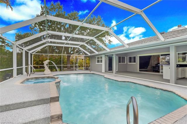 15261 Shamrock DR, Fort Myers, FL 33912
