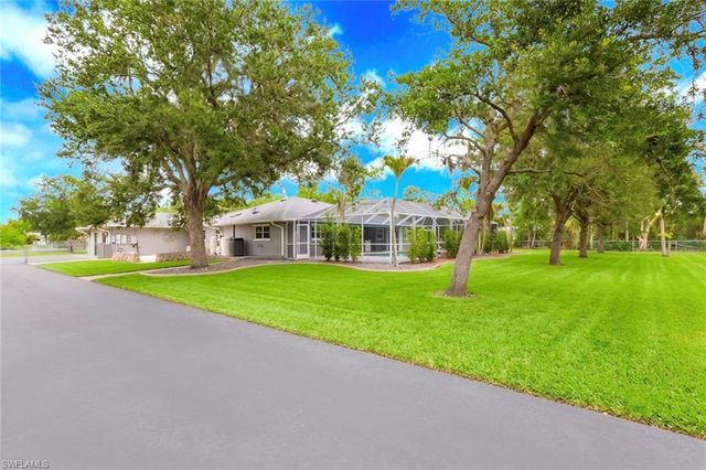 15261 Shamrock DR, Fort Myers, FL 33912