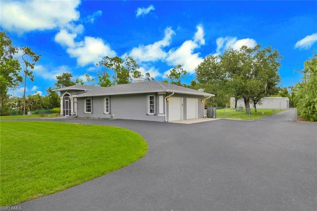 15261 Shamrock DR, Fort Myers, FL 33912