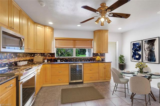 15261 Shamrock DR, Fort Myers, FL 33912