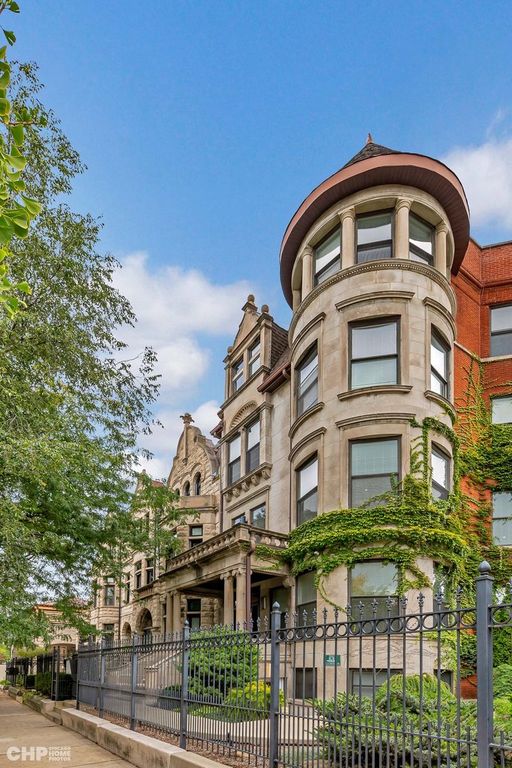 3967 S Drexel Boulevard, Chicago, IL 60653 — exterior