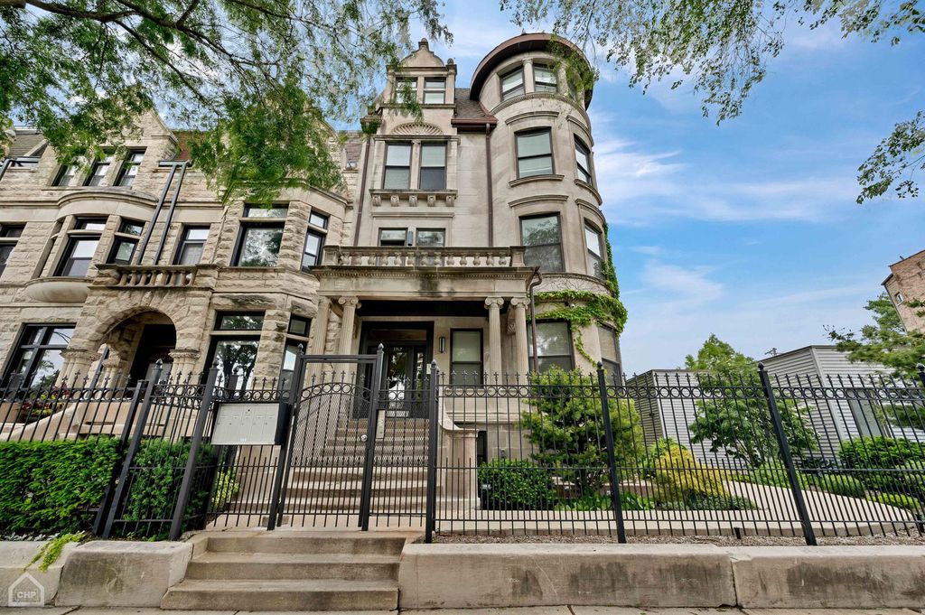 3967 S Drexel Boulevard, Chicago, IL 60653 — photo 2