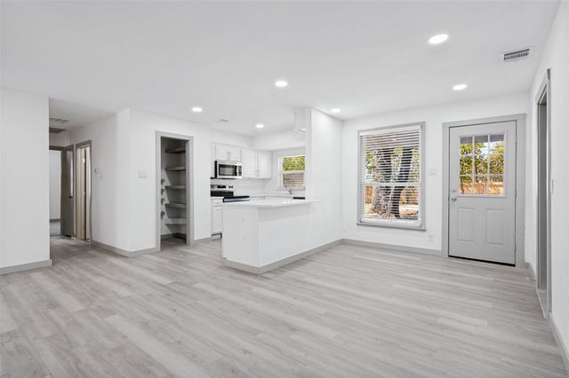 3411 Ashcroft Court, Irving, TX 75062