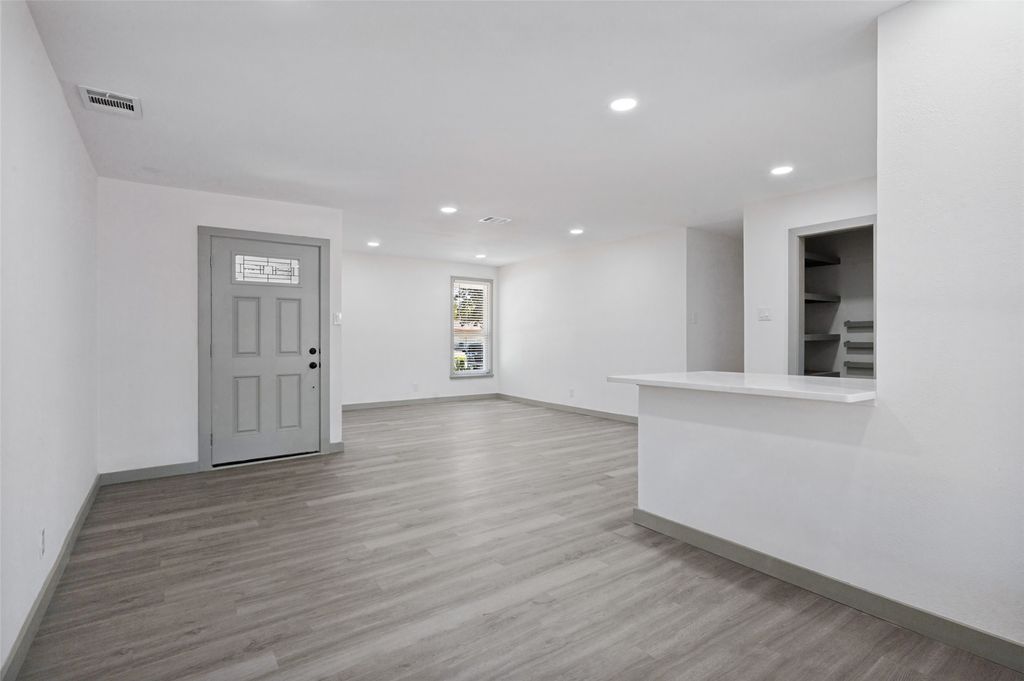 3411 Ashcroft Court, Irving, TX 75062 — photo 5