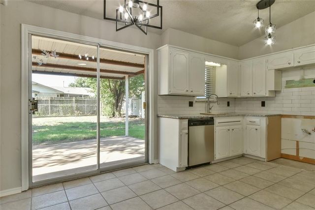 1341 SW 61st Terrace, Oklahoma City, OK 73159