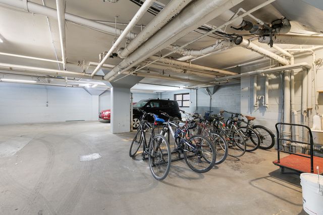 5858 N SHERIDAN Road 1201, Chicago, IL 60660