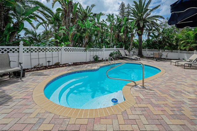 7691 COQUINA WAY, St Pete Beach, FL 33706