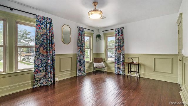 146 North Avenue, Mount Clemens, MI 48043