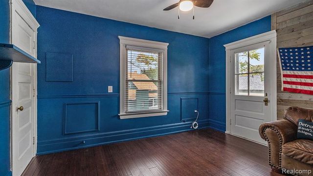 146 North Avenue, Mount Clemens, MI 48043