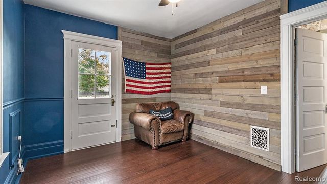 146 North Avenue, Mount Clemens, MI 48043