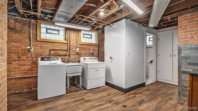 146 North Avenue, Mount Clemens, MI 48043