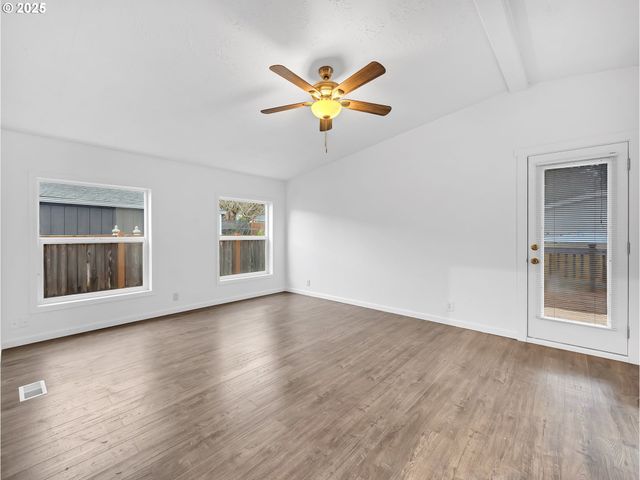 13620 Sw BEEF BEND Rd 66, Portland, OR 97224