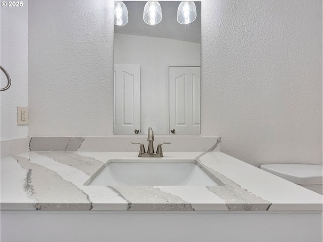 13620 Sw BEEF BEND Rd 66, Portland, OR 97224