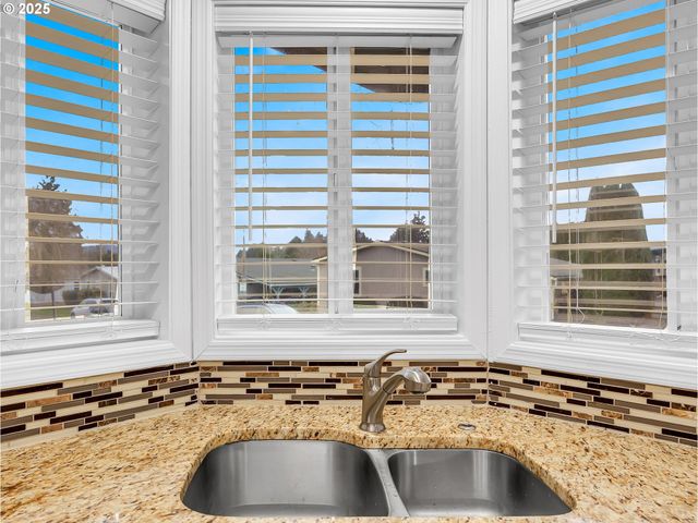 13620 Sw BEEF BEND Rd 66, Portland, OR 97224