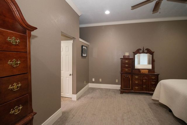 114 W Woodland Ct, Mulvane, KS 67110