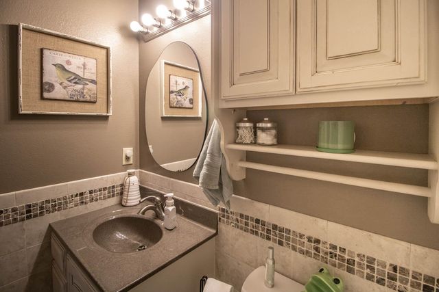 114 W Woodland Ct, Mulvane, KS 67110