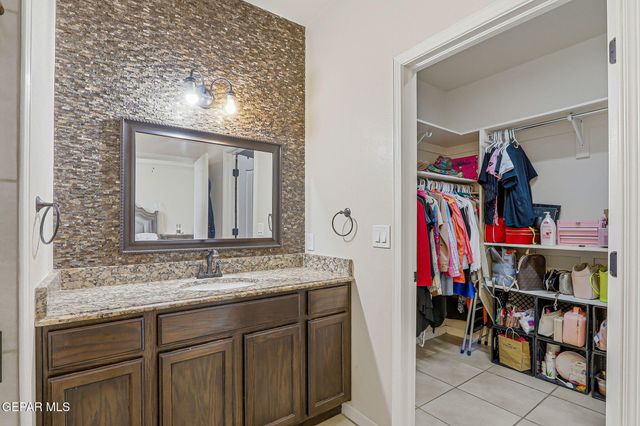 521 EL CERRO Drive, Sunland Park, NM 88063