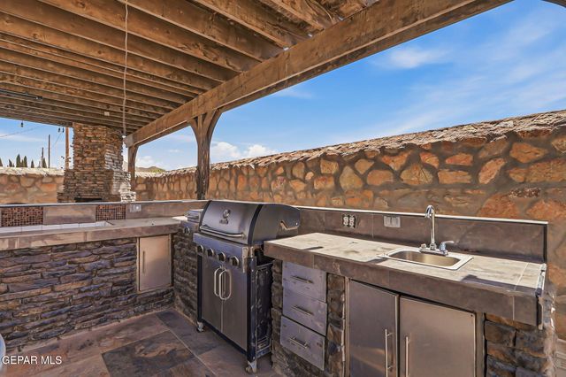 521 EL CERRO Drive, Sunland Park, NM 88063