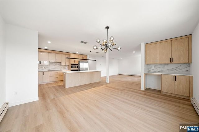 220 8th Street, Palisades Park, NJ 07650