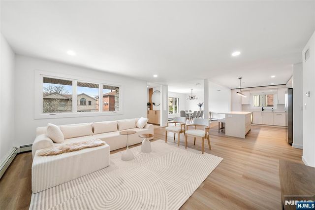 220 8th Street, Palisades Park, NJ 07650