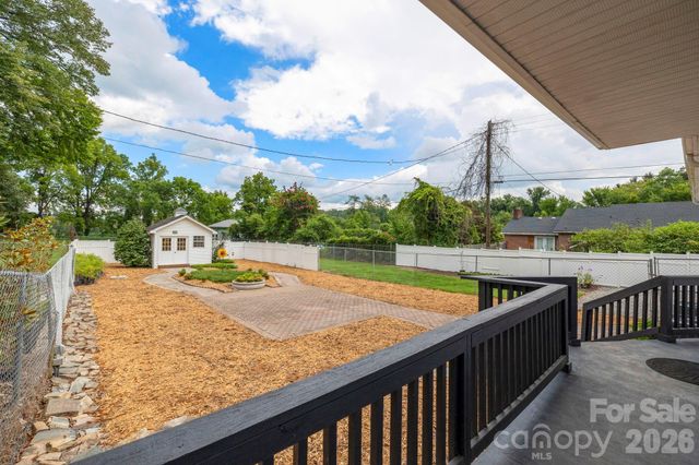 4295 Brevard Road, Horse Shoe, NC 28742