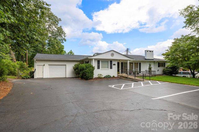 4295 Brevard Road, Horse Shoe, NC 28742