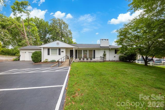 4295 Brevard Road, Horse Shoe, NC 28742
