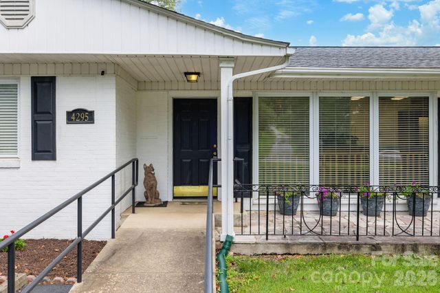 4295 Brevard Road, Horse Shoe, NC 28742