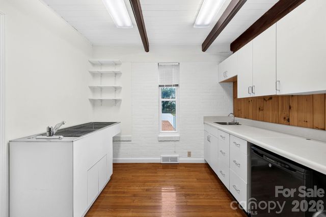 4295 Brevard Road, Horse Shoe, NC 28742