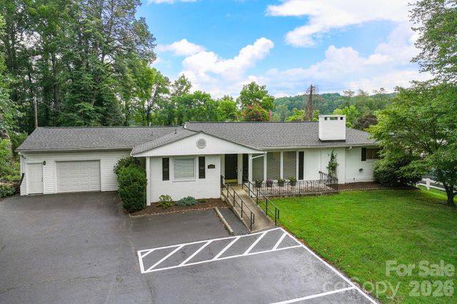 4295 Brevard Road, Horse Shoe, NC 28742
