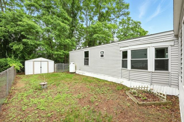 7 Nelligan, Chicopee, MA 01020