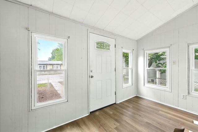 7 Nelligan, Chicopee, MA 01020