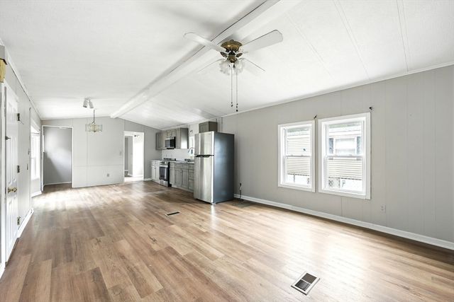 7 Nelligan, Chicopee, MA 01020