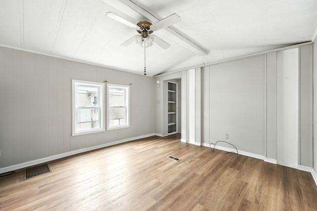 7 Nelligan, Chicopee, MA 01020