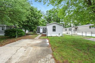7 Nelligan, Chicopee, MA 01020