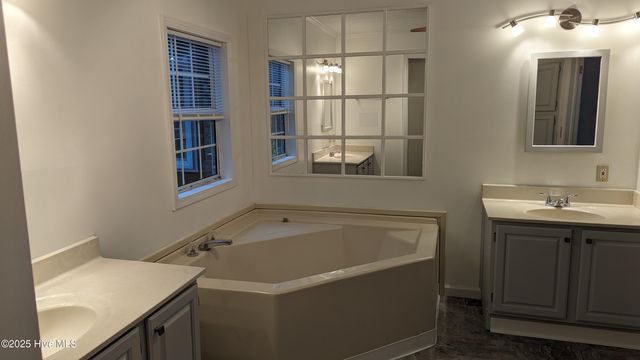 1005 W Michigan Avenue, Southern Pines, NC 28387