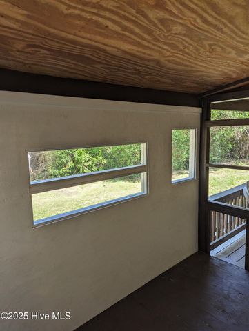 1005 W Michigan Avenue, Southern Pines, NC 28387