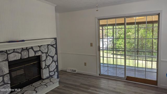 1005 W Michigan Avenue, Southern Pines, NC 28387