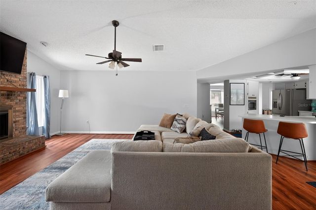 1225 TIMBERIDGE LOOP N, Lakeland, FL 33809