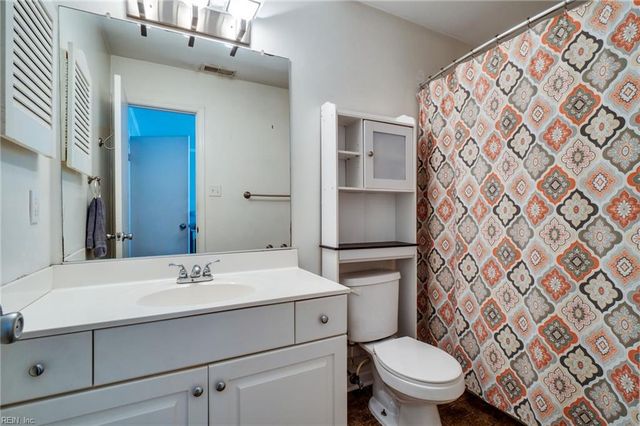 1861 Bernstein DR, Virginia Beach, VA 23454