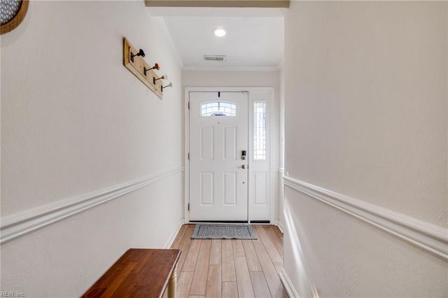 1861 Bernstein DR, Virginia Beach, VA 23454