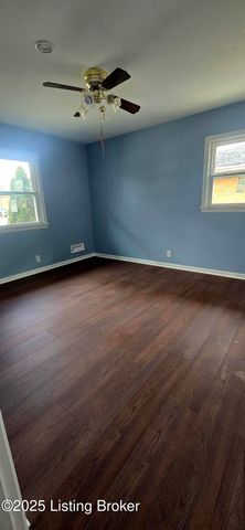 2204 Landan Dr, Louisville, KY 40218