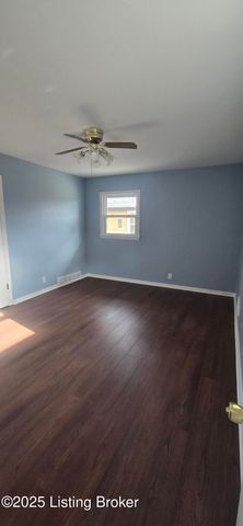 2204 Landan Dr, Louisville, KY 40218